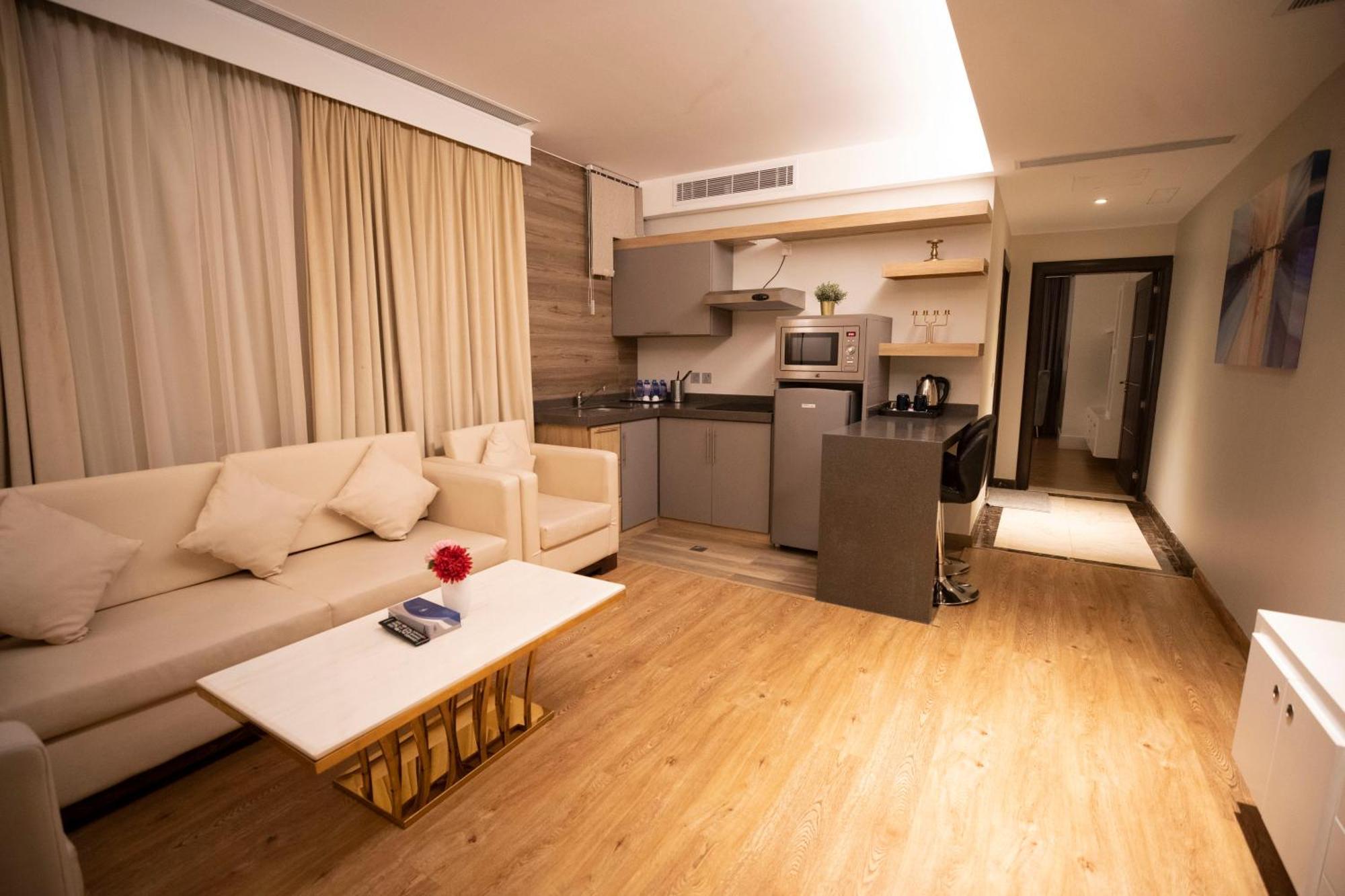 Towers Hotel Alqassim บูเรดาห์ ภายนอก รูปภาพ
